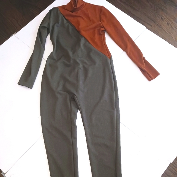 Fashion Nova Jumpsuit - Picture 4 of 5